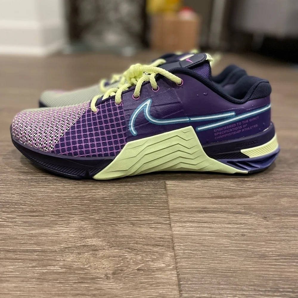 Nike Metcon 8 AMP sz 12.5 Deep Purple Volt